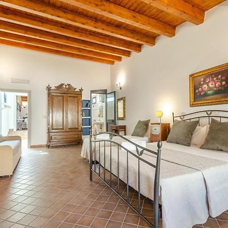 Nonna Germina Locazione Turistica Villa รอคคาลูเมรา ภายนอก รูปภาพ