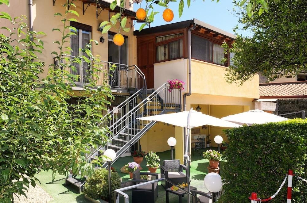 Nonna Germina Locazione Turistica Villa รอคคาลูเมรา ภายนอก รูปภาพ