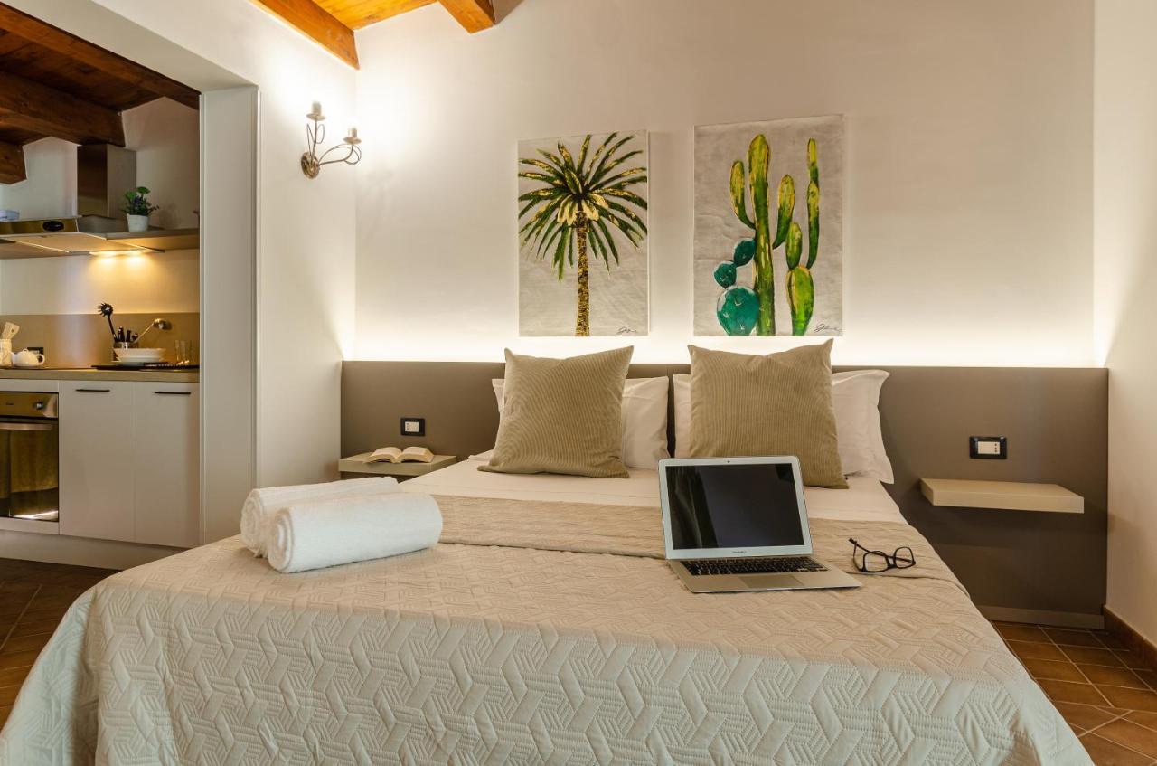 Nonna Germina Locazione Turistica Villa รอคคาลูเมรา ภายนอก รูปภาพ