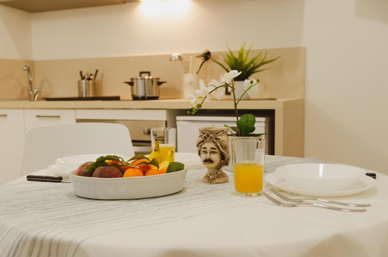 Nonna Germina Locazione Turistica Villa รอคคาลูเมรา ภายนอก รูปภาพ